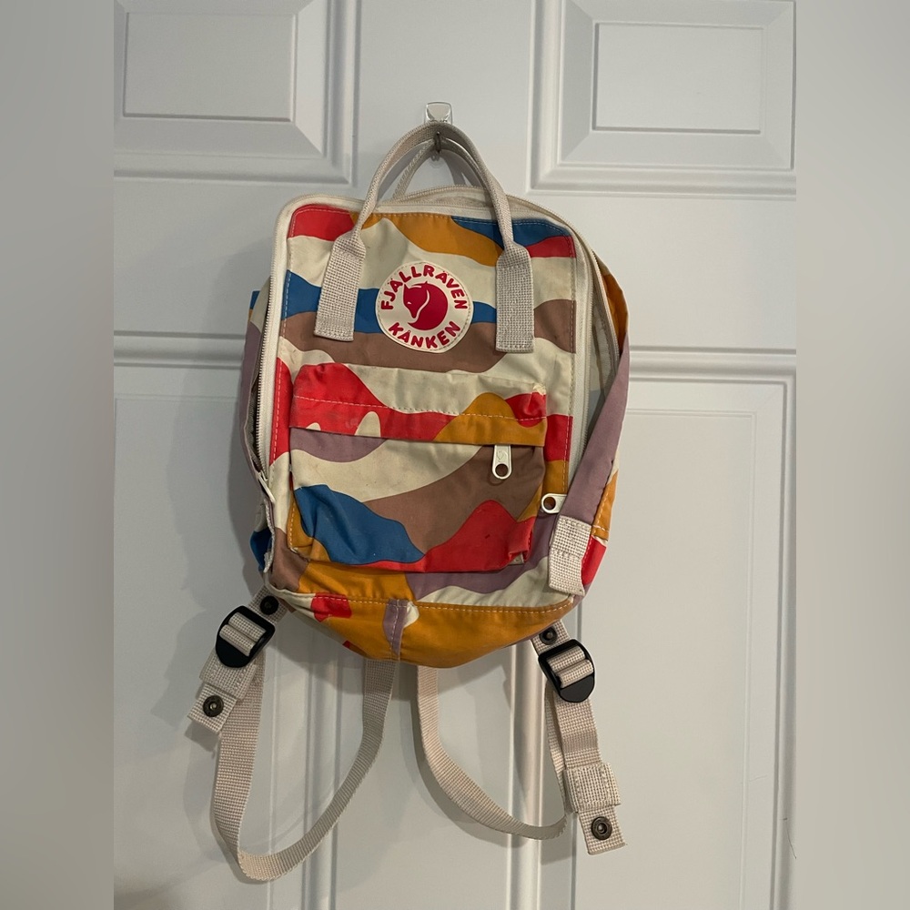 PRELOVED - Kånken Multicolor camo Backpack